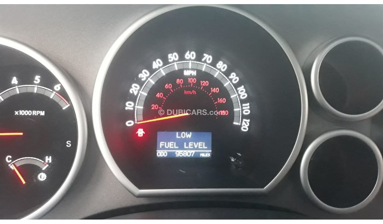 Toyota Tundra 2011 American specs Double 4x4 Full options Sunroof DVD camera Leather interiors