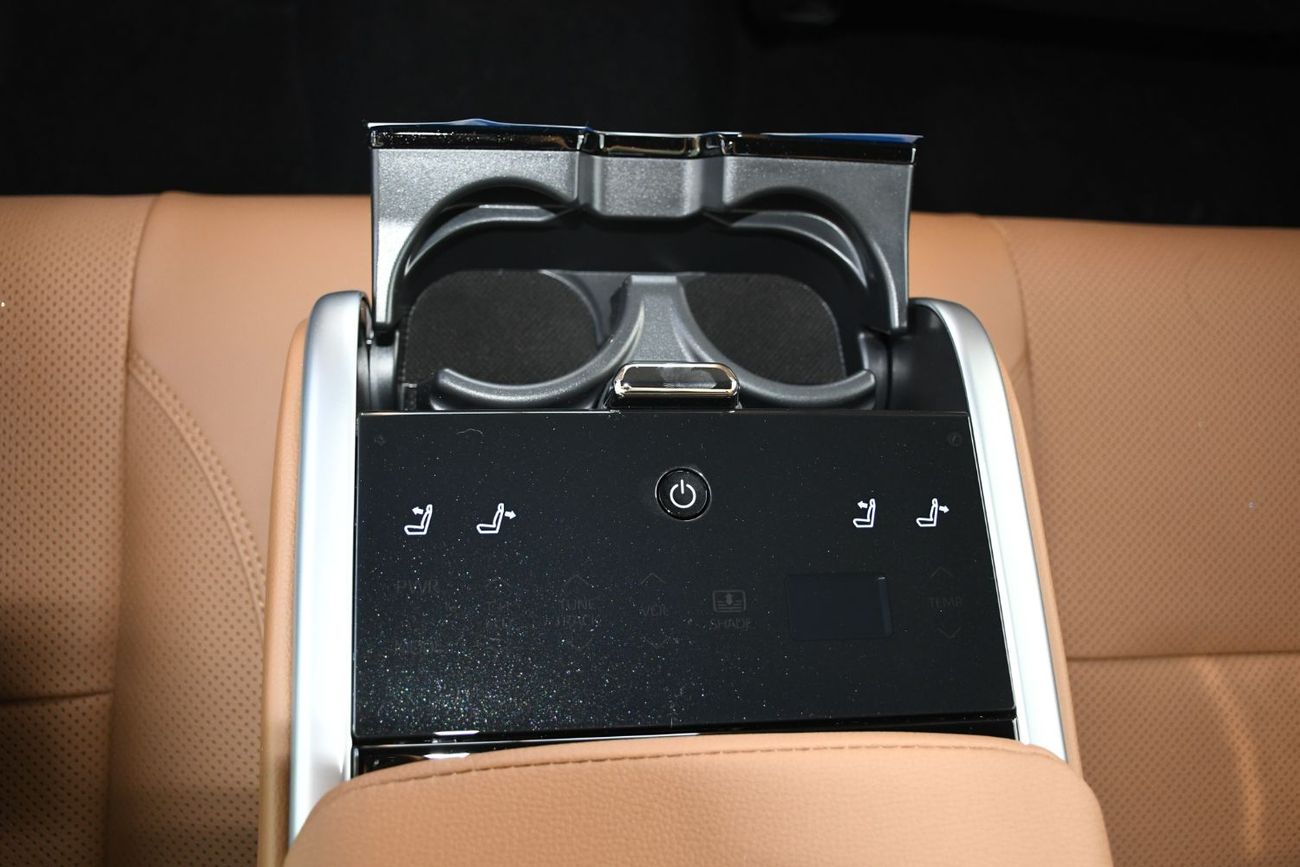 تويوتا كامري 2026 Toyota Camry 2.5L HEV Lumiere  Full Option