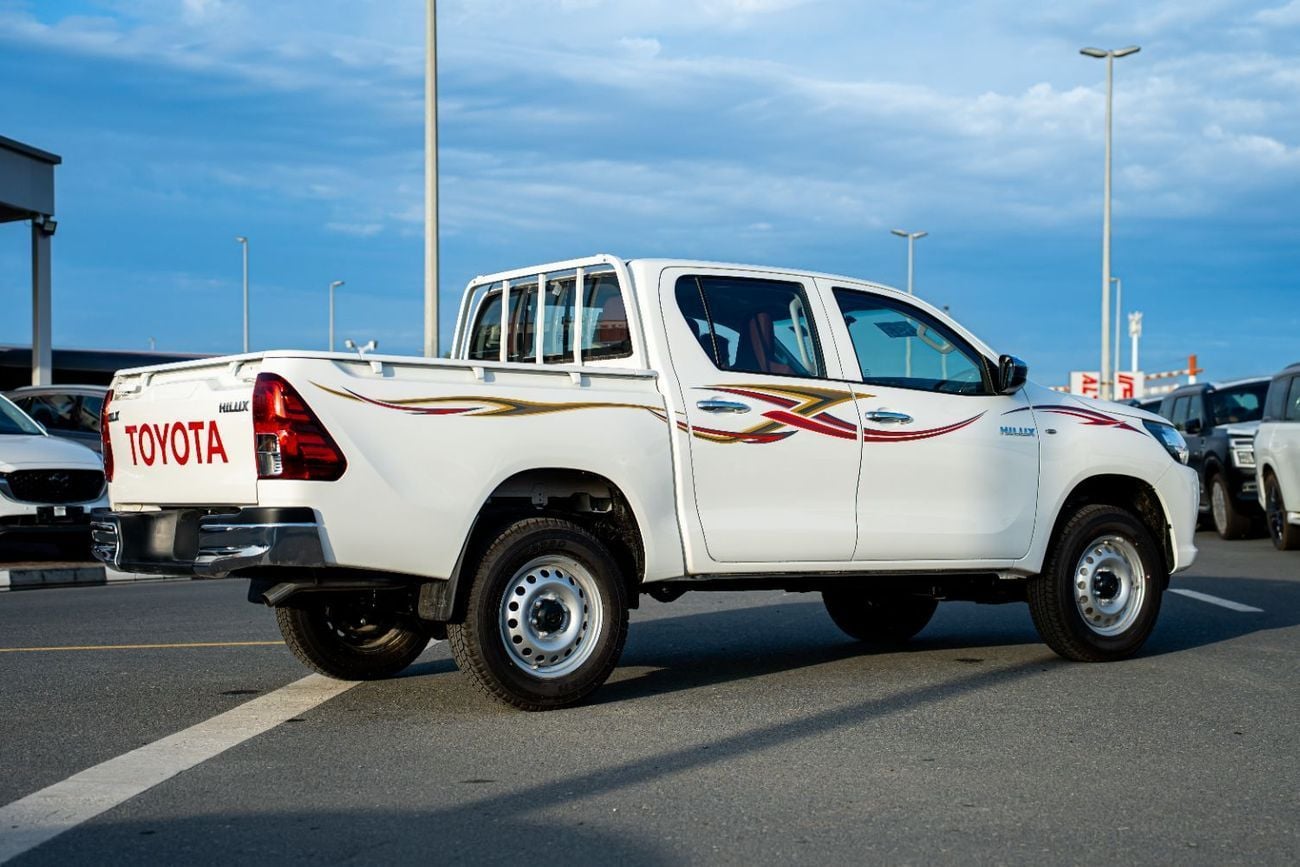 تويوتا هيلوكس 2026 Toyota Hilux 2.4L Turbo Diesel 4WD (6-Speed Manual)