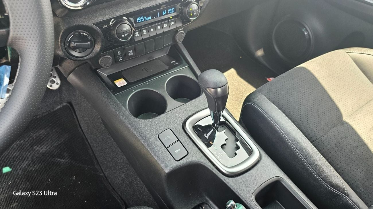 تويوتا هيلوكس GR Sport 2.8L