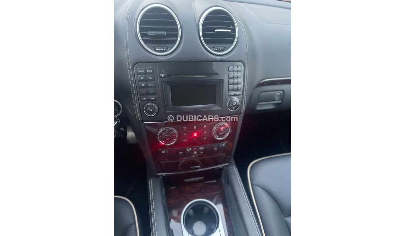 Mercedes-Benz ML 350 || Sunroof || Topend || GCC || Pristine Condition