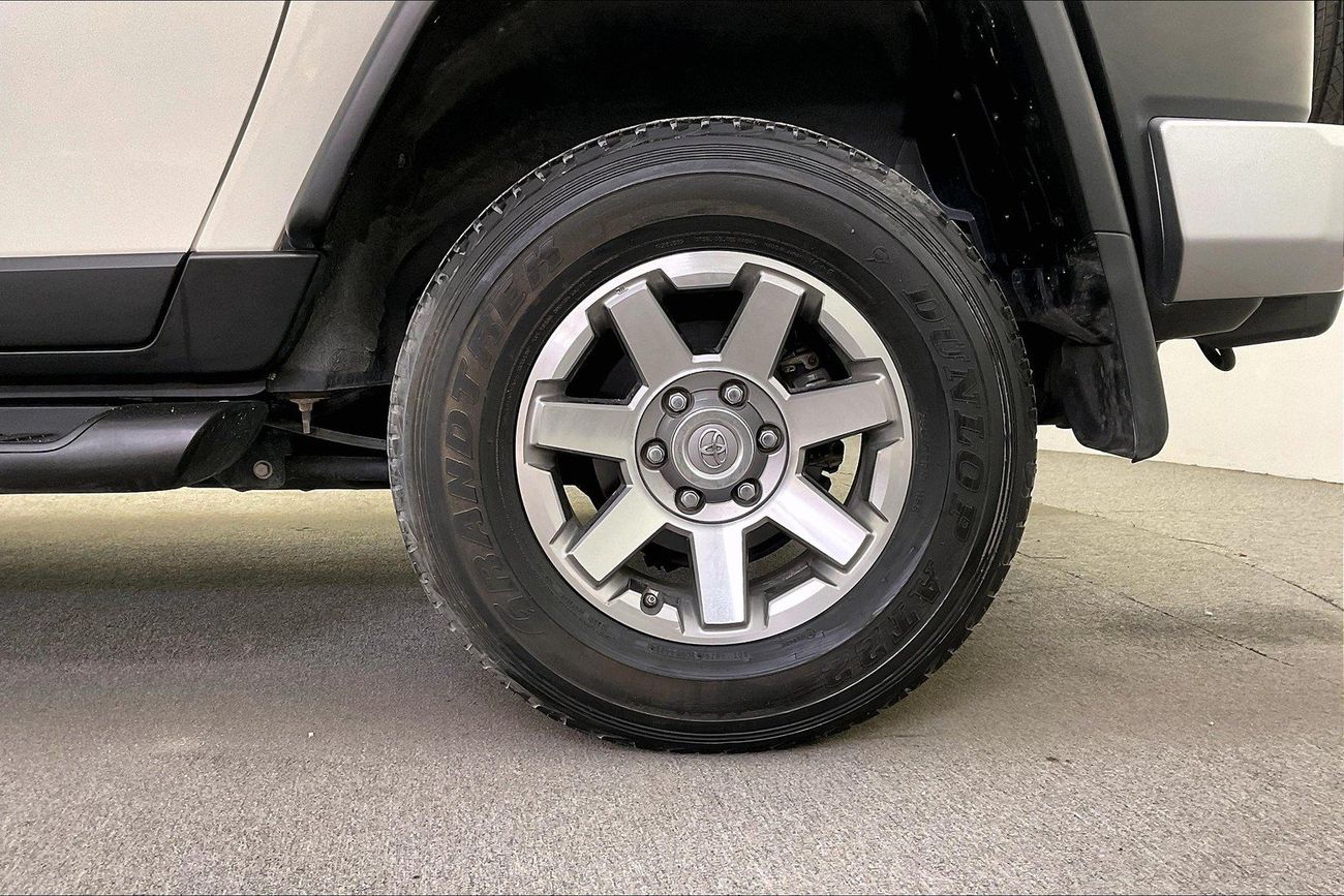 Toyota FJ Cruiser GXR | Guaranteed Warranty | 0 Down Payment