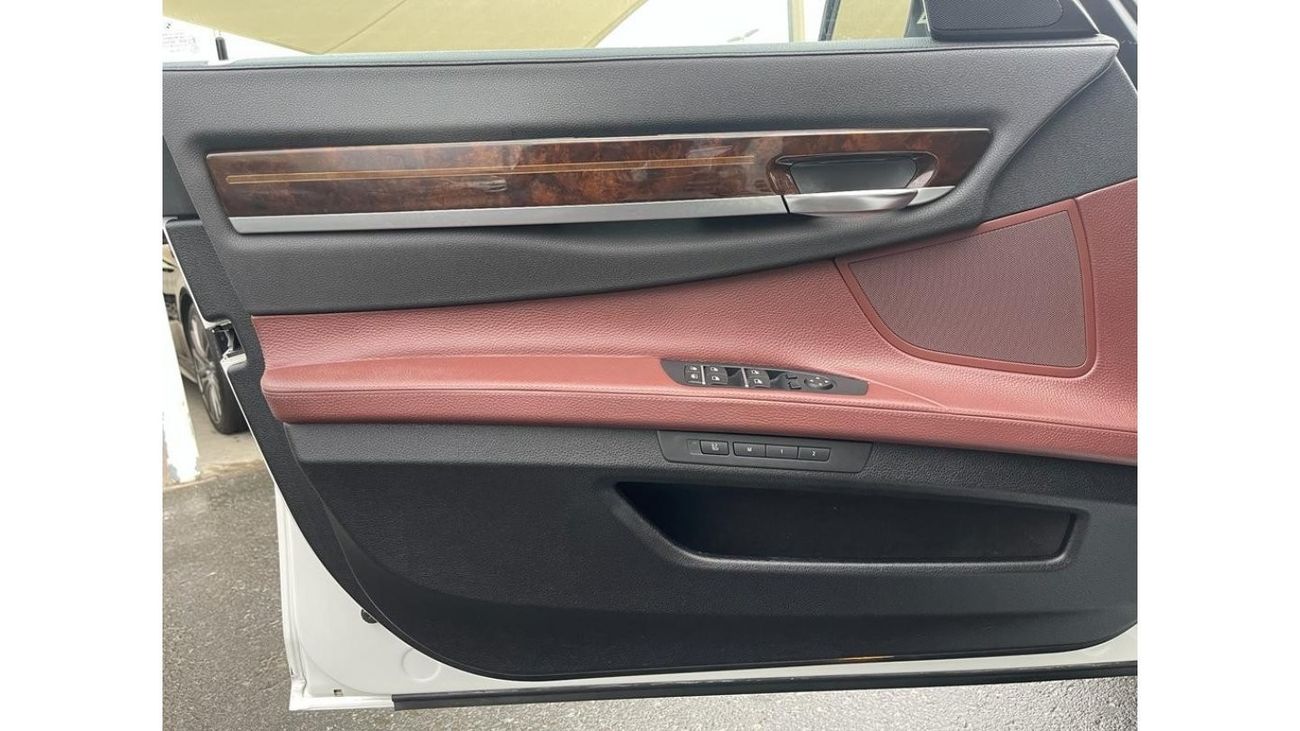 BMW 750Li Exclusive BMW 750 Li_TWIN POWER TERBO_Gcc_2013_Excellent_Condition _Full option