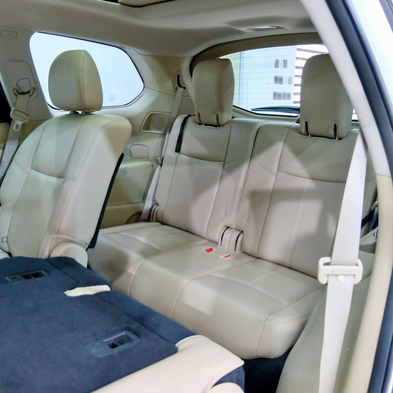 Nissan Pathfinder SL 3.5L (271 HP) AED 1,175 P.M | 0% Down Payment l Nissan Pathfinder SL l 100K KMS Service Done in A