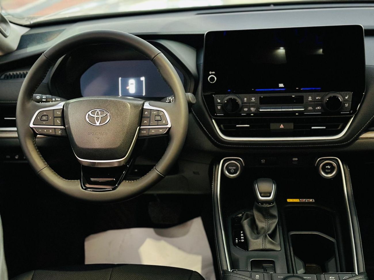 تويوتا جراند هايلاندر LIMITED PETROL