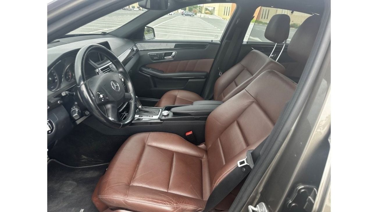 Mercedes-Benz E 250 MODEL 2010 GCC CAR PERFECT CONDITION INSIDE AND OUTSIDE FULL OPTION PANORAMIC ROOF LEATHER SEATS