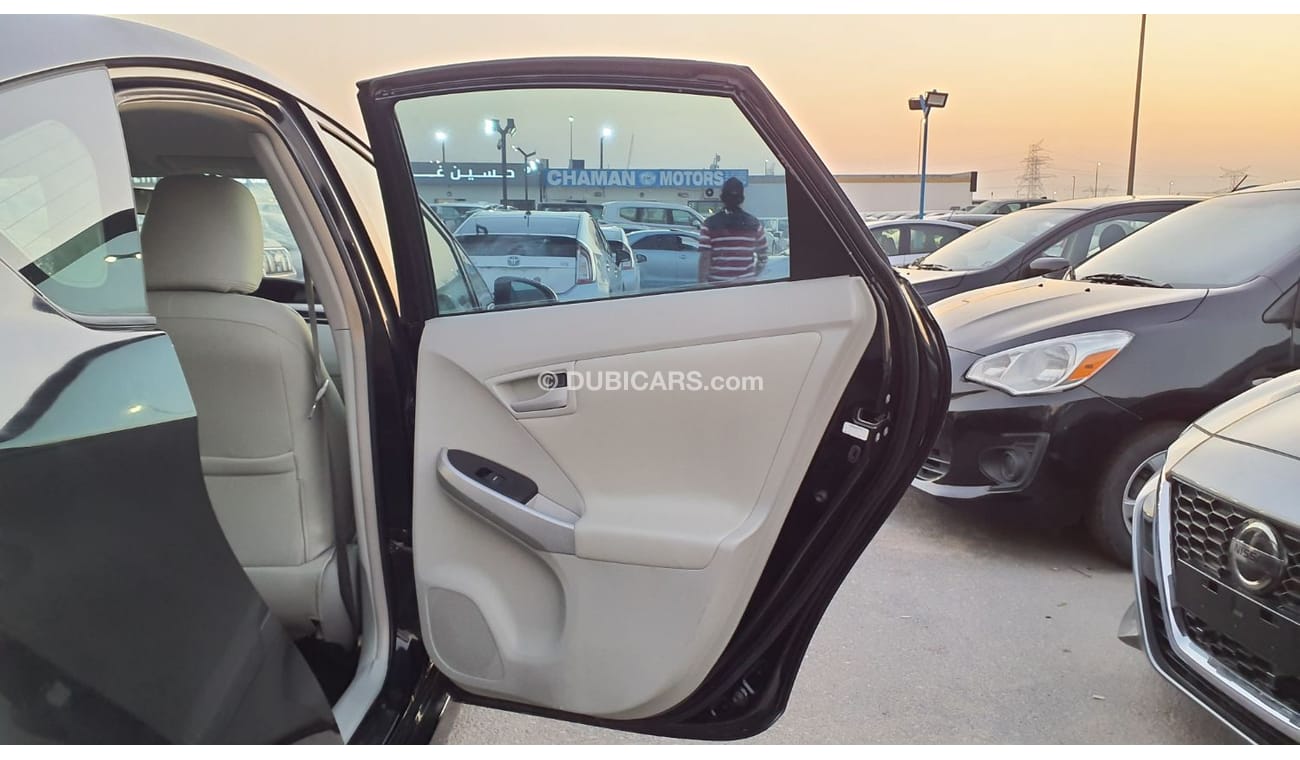 تويوتا برياس TOYOTA PRIUS HYBRID CAR