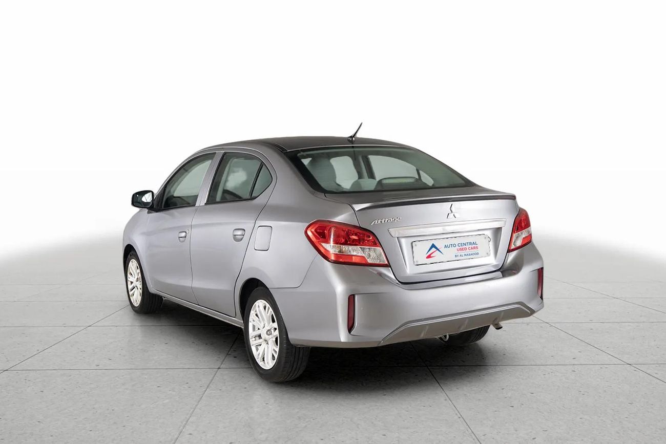 ميتسوبيشي اتراج GLX 1.2