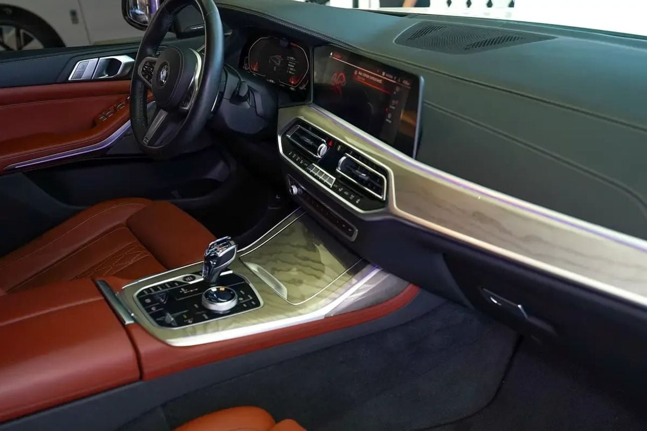 BMW X7 40i M SPORT