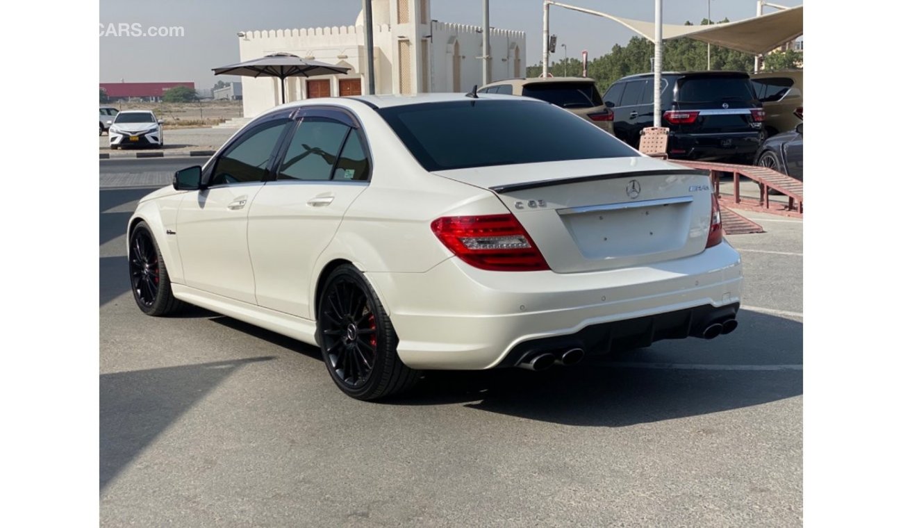 Mercedes-Benz C 63 AMG MERCEDES BENZ AMG C63