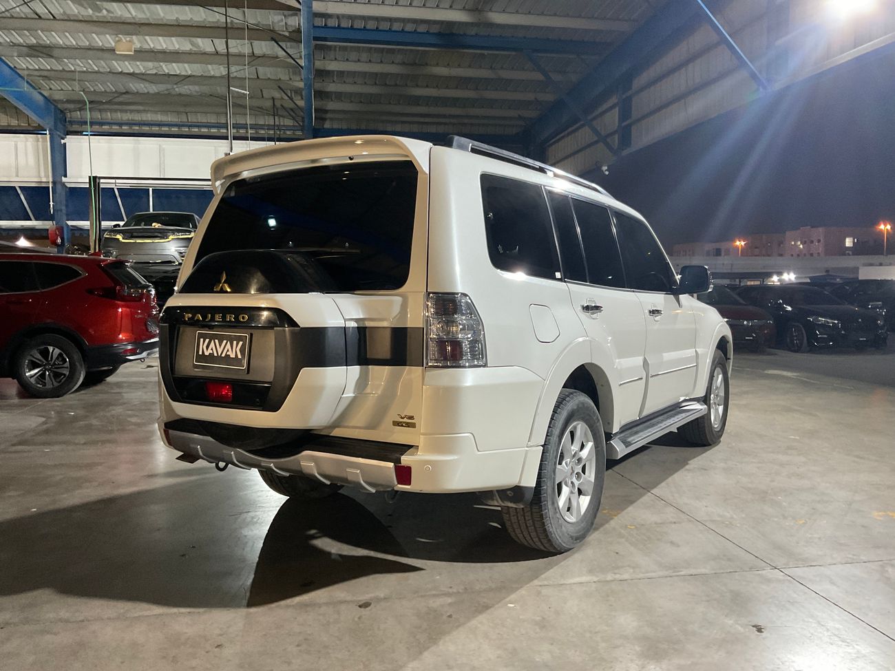 ميتسوبيشي باجيرو GLS Highline | شامل الضمان | 0 ﺪﻔﻋﺓ ﺃﻮﻟﻯ