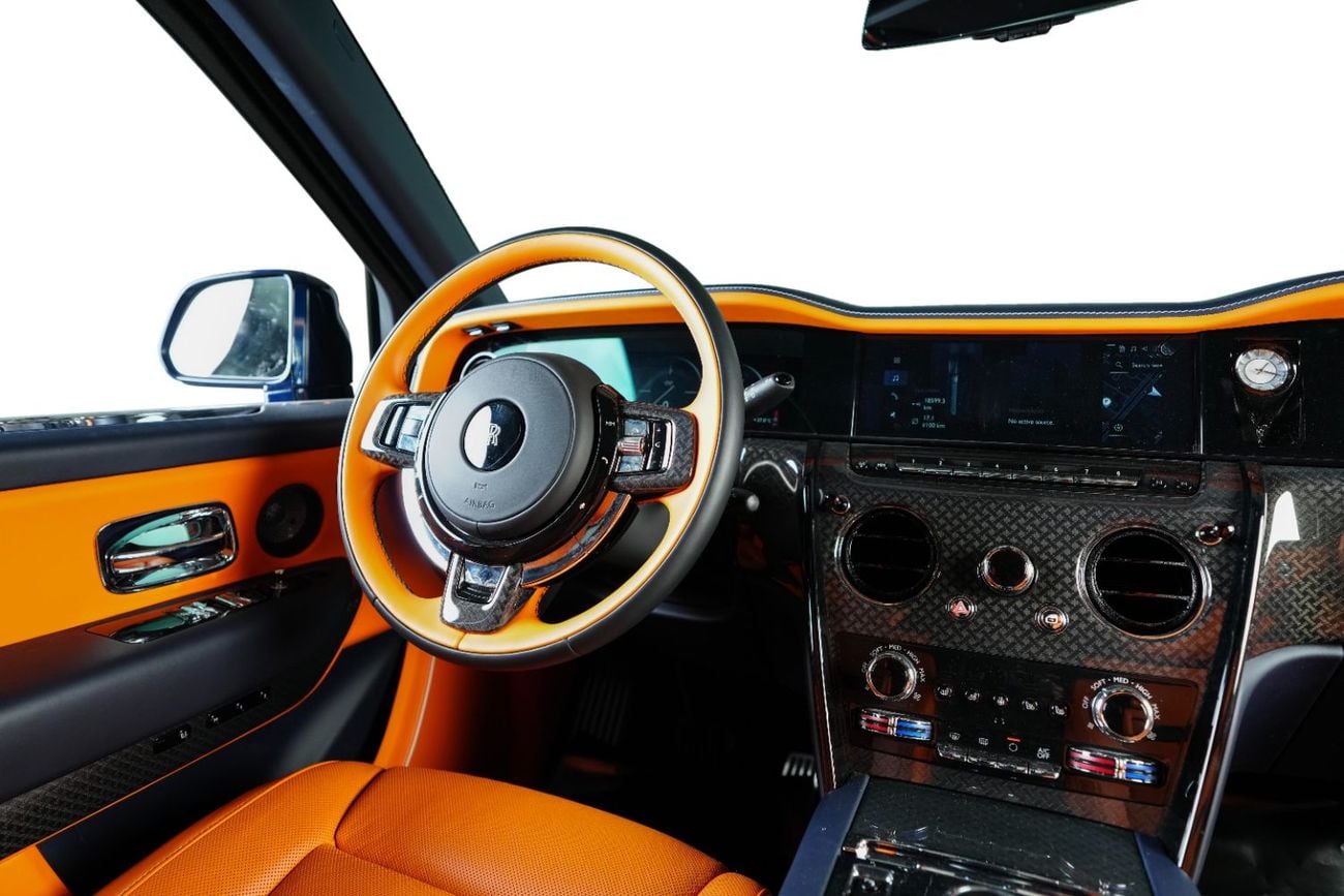 Rolls Royce Cullinan BLACK BADGE Series II Black Badge-GCC-AGMC Warranty & Service Contract-VIP Seats-Mandarin Interior