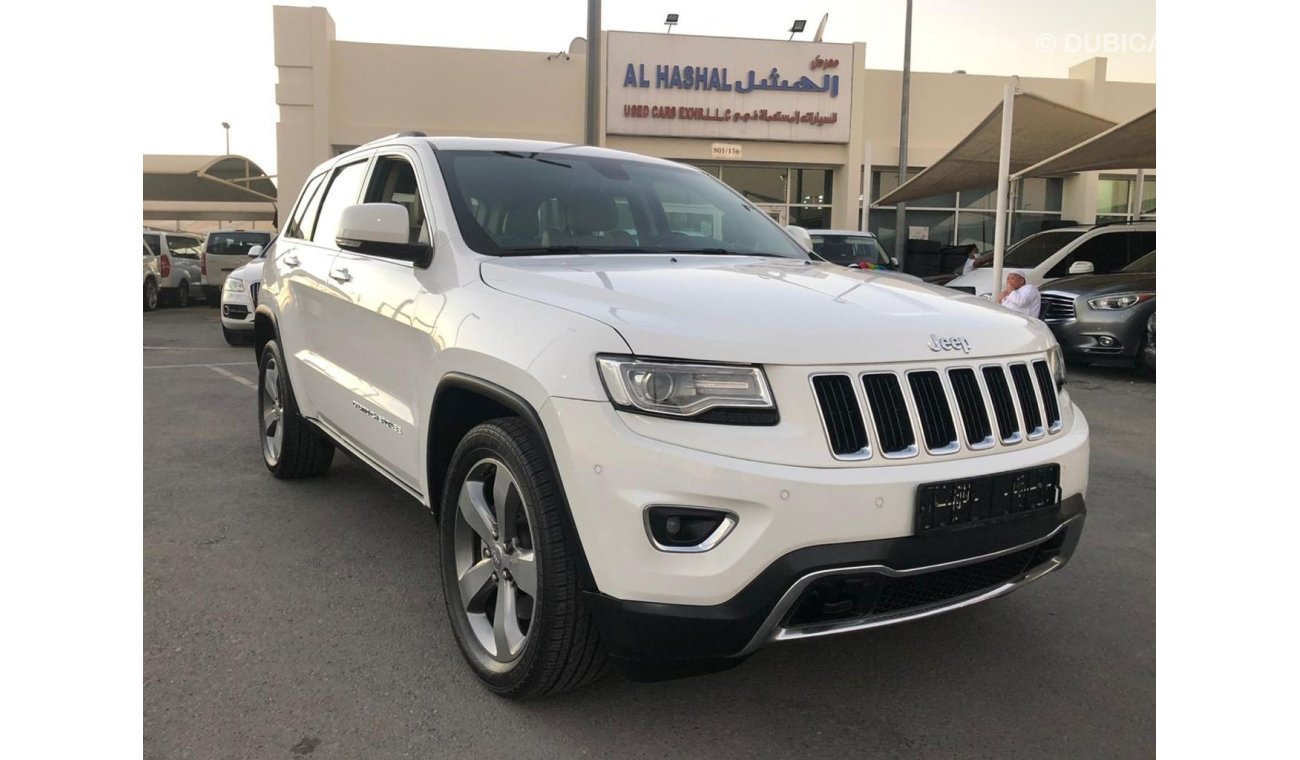 Jeep Grand Cherokee Jeep grand chorque model 2014 GCC car prefect condition full option