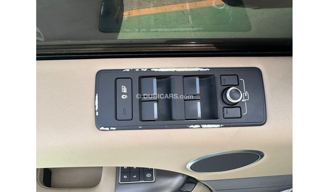 Land Rover Range Rover Sport V-8 5.0L