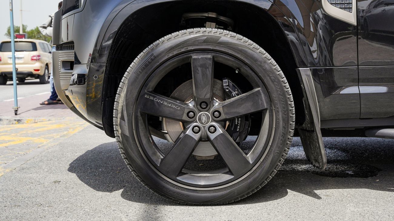 لاند روفر ديفندر