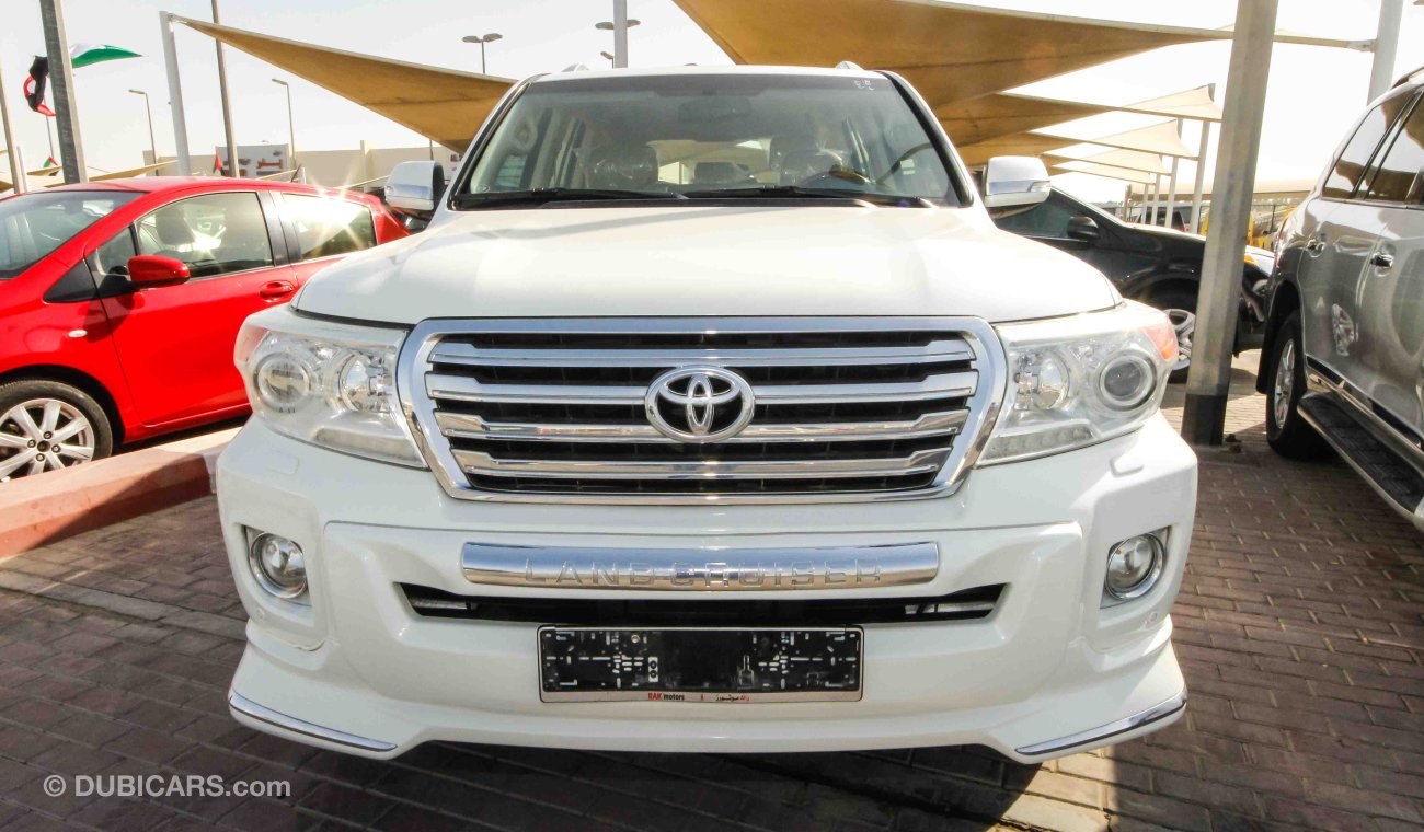 Toyota Land Cruiser GXR V8