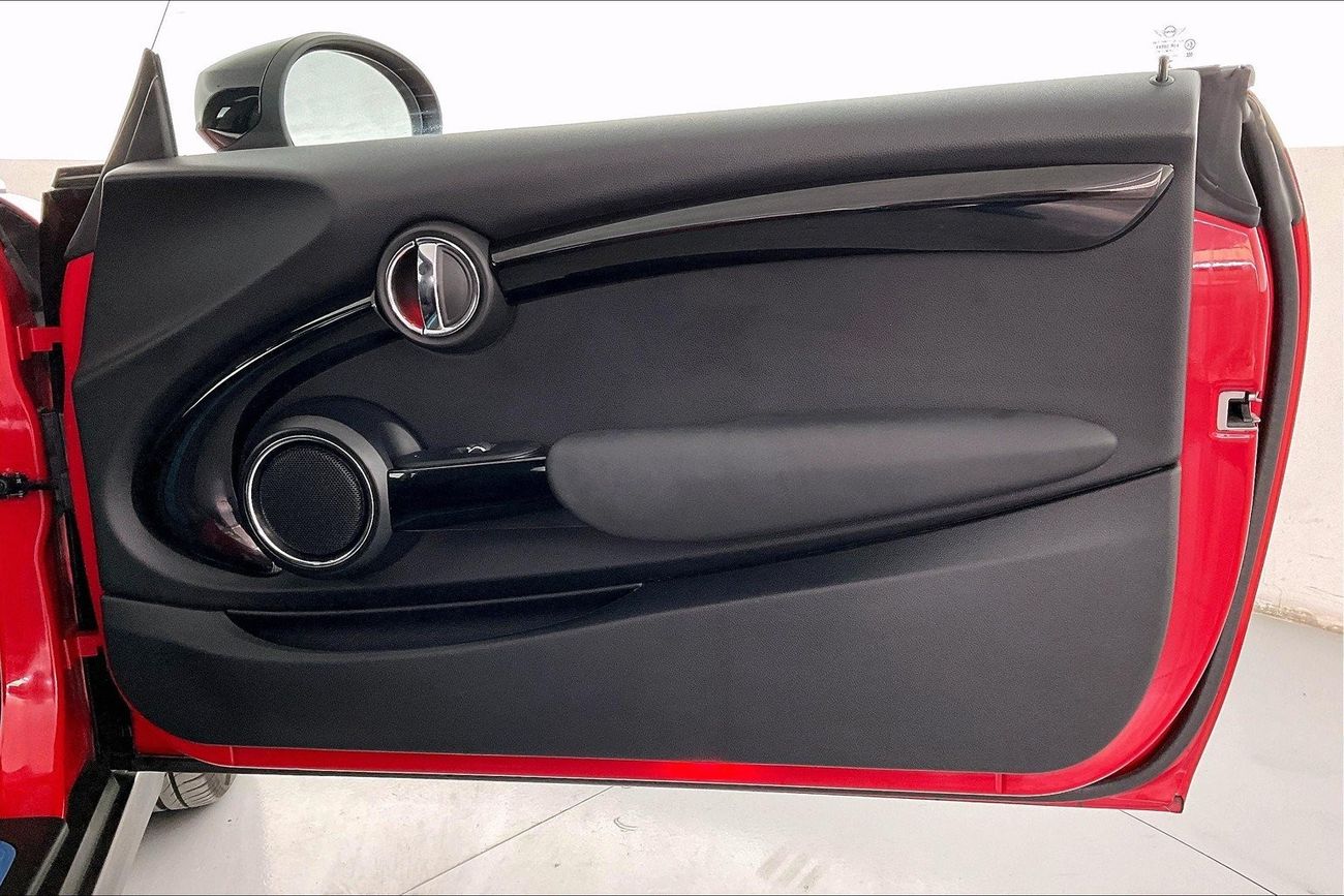 Toyota Yaris SE / E| 1 year free warranty | Exclusive Eid offer