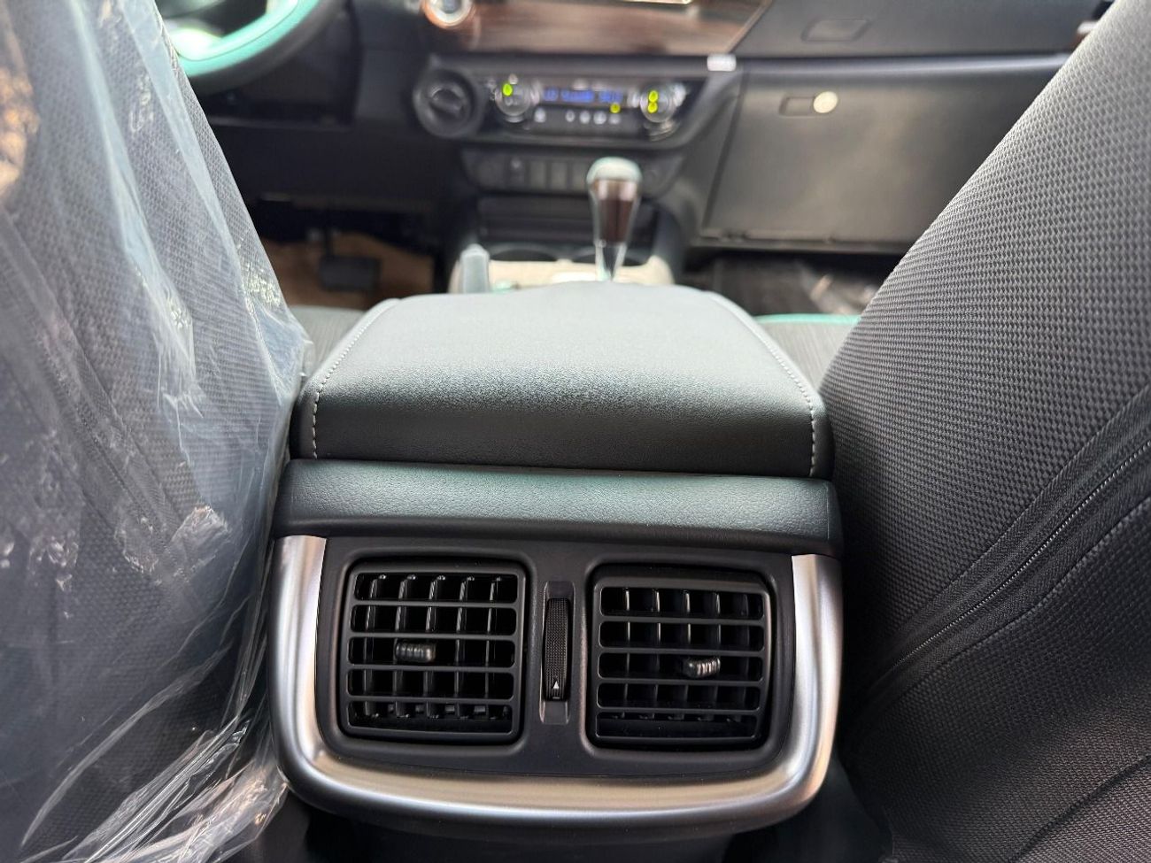 تويوتا هيلوكس TOYOTA HILUX 2.7L AT BLACK  2025-PUSH START