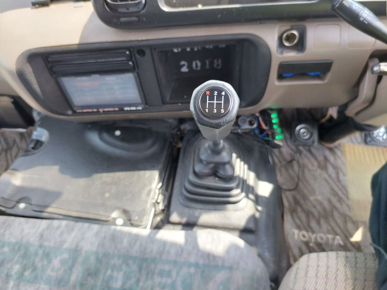 تويوتا كوستر (RAMADAN OFFER) TOYOTA COASTER BUS RHD 1998 MODEL 3.4 L DIESEL MANUAL(PM01254)