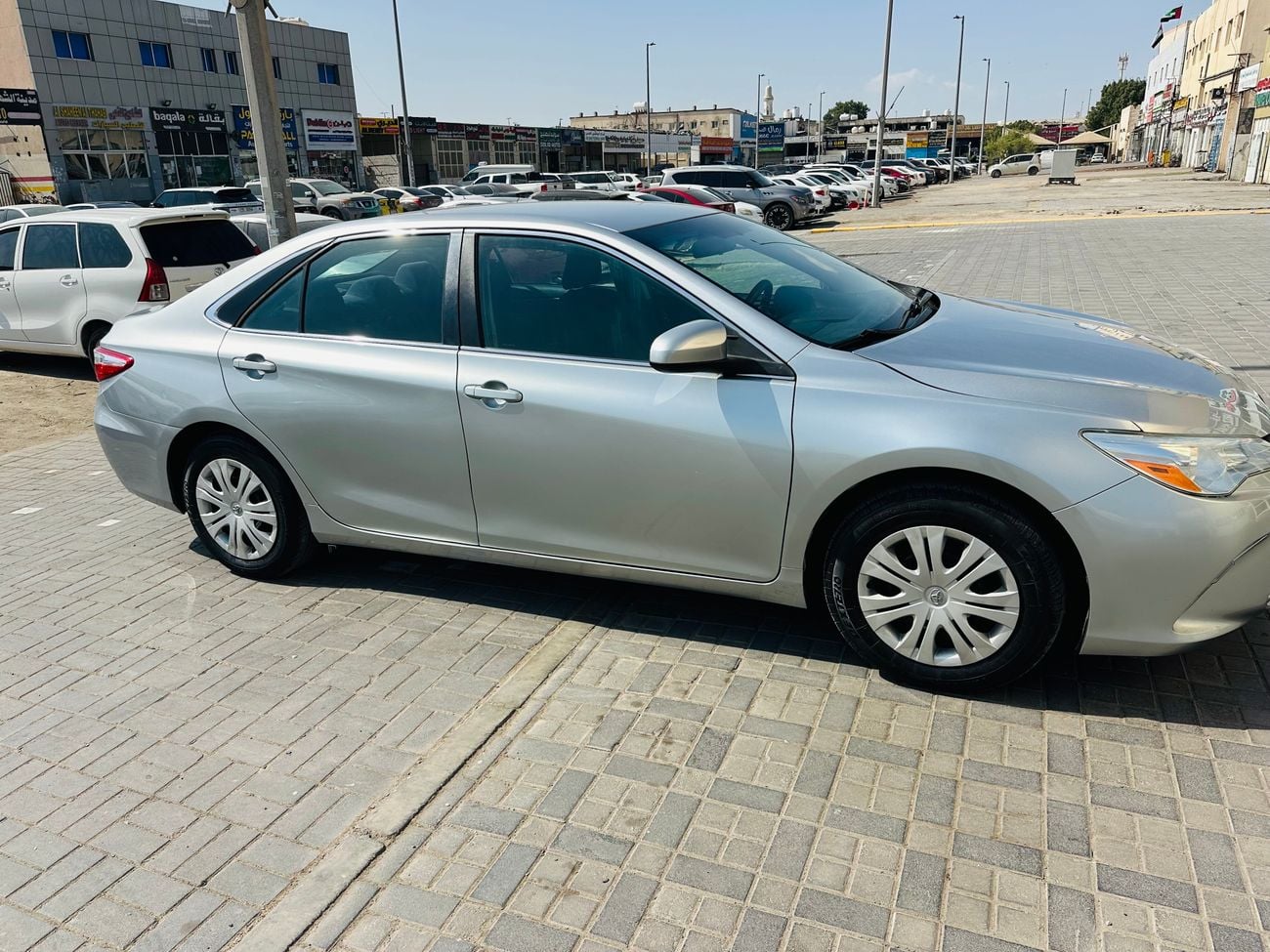 تويوتا كامري LE 2.5L