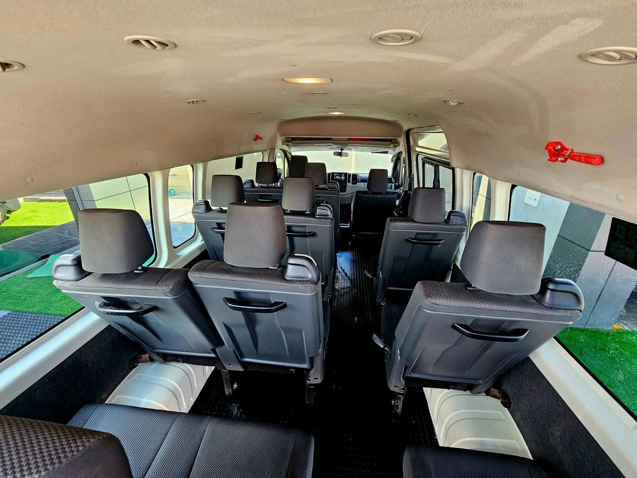 تويوتا هاياس AUTOMATIC PATROL/ 3.5 V6/ 13 SEATS / LOW MILEAGE/ PASSENGER