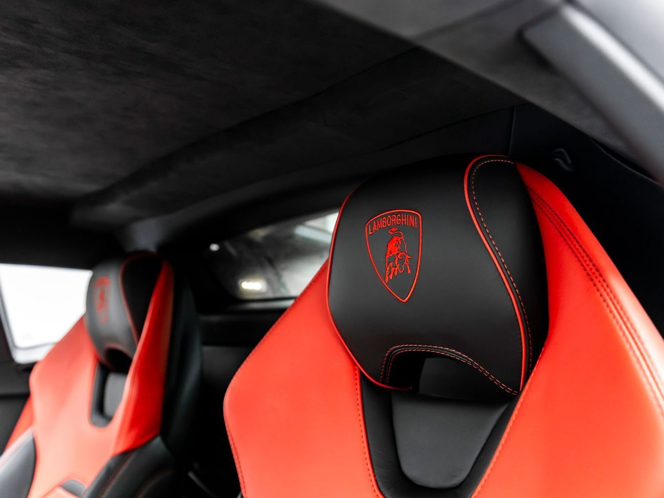 Lamborghini Huracan 2020 Lamborghini Huracan Evo, October 2025 Lamborghini Warranty, Low KMs, GCC