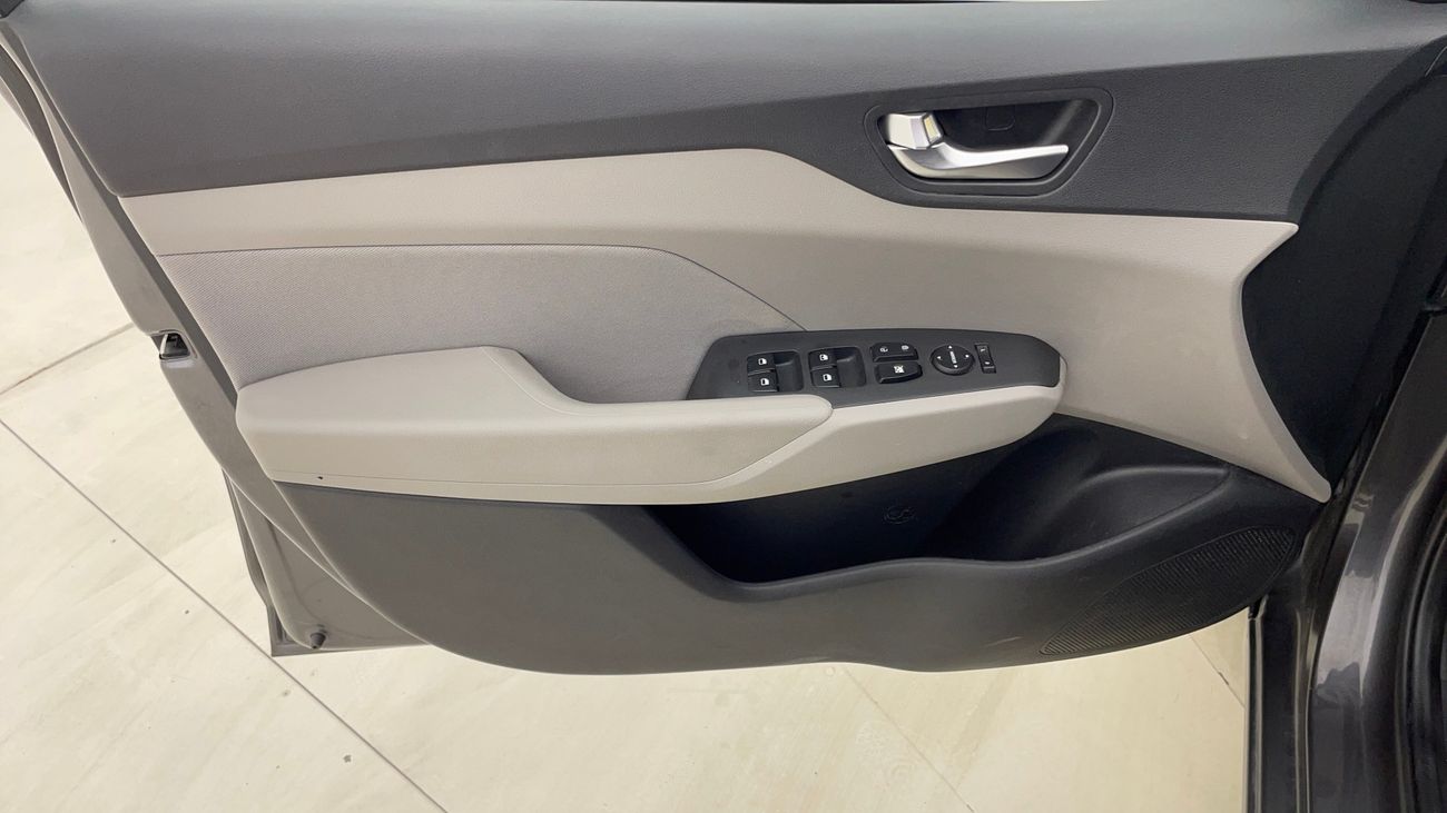 Hyundai Accent SMART 1.6 | Zero Down Payment | Home Test Drive