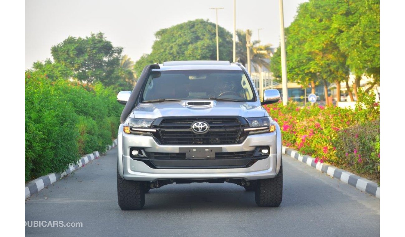 Toyota Land Cruiser 200 GXR 4.5L V8 DIESEL XTREME EDITION