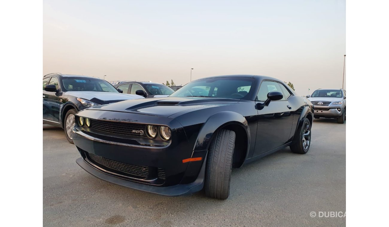 Dodge Challenger SRT badge V6 ENGINE - RTA PASSED - CONDITION MINT, LOT-465