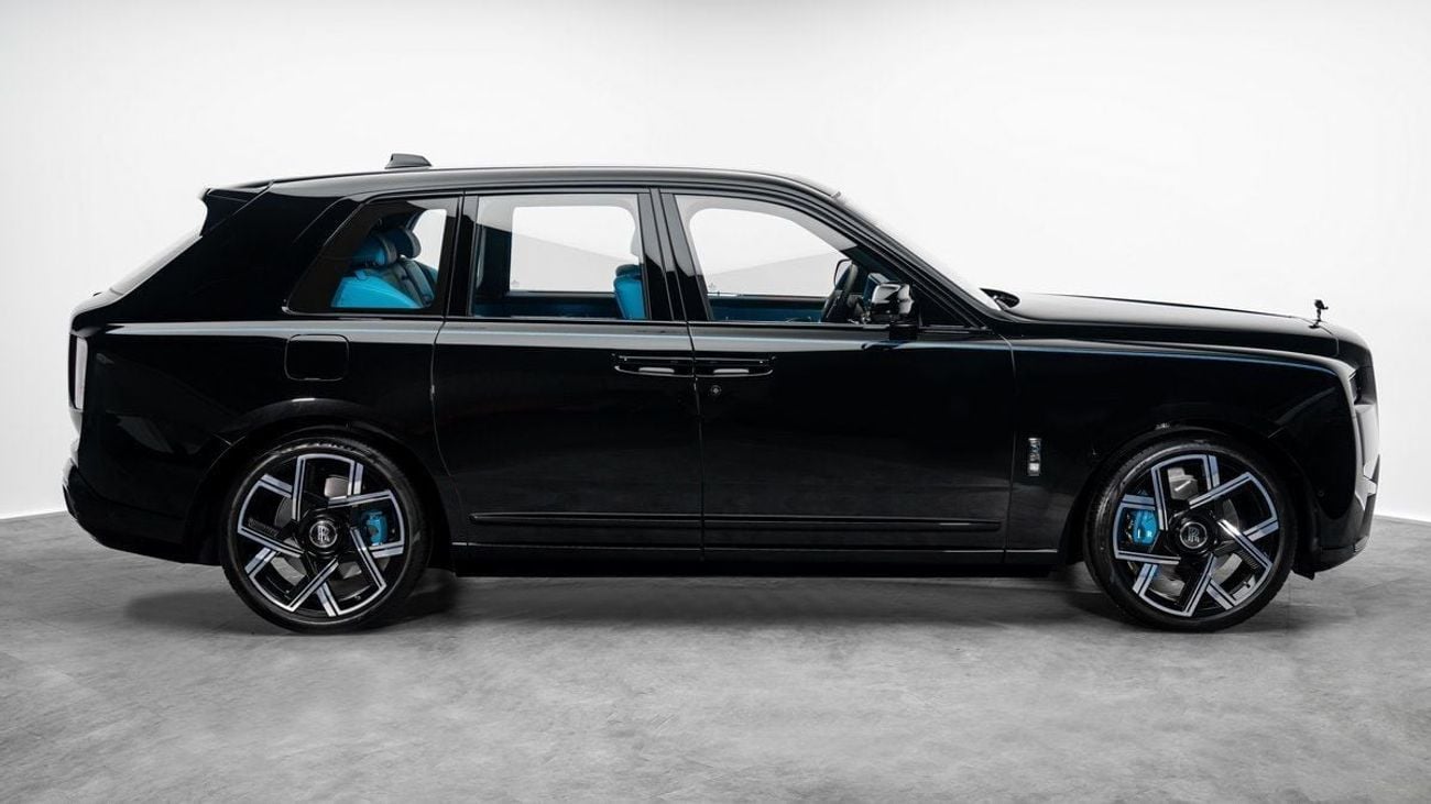 رولز رويس كولينان Black Badge - 2026 - GCC Specs - Under Warranty and Service Contract
