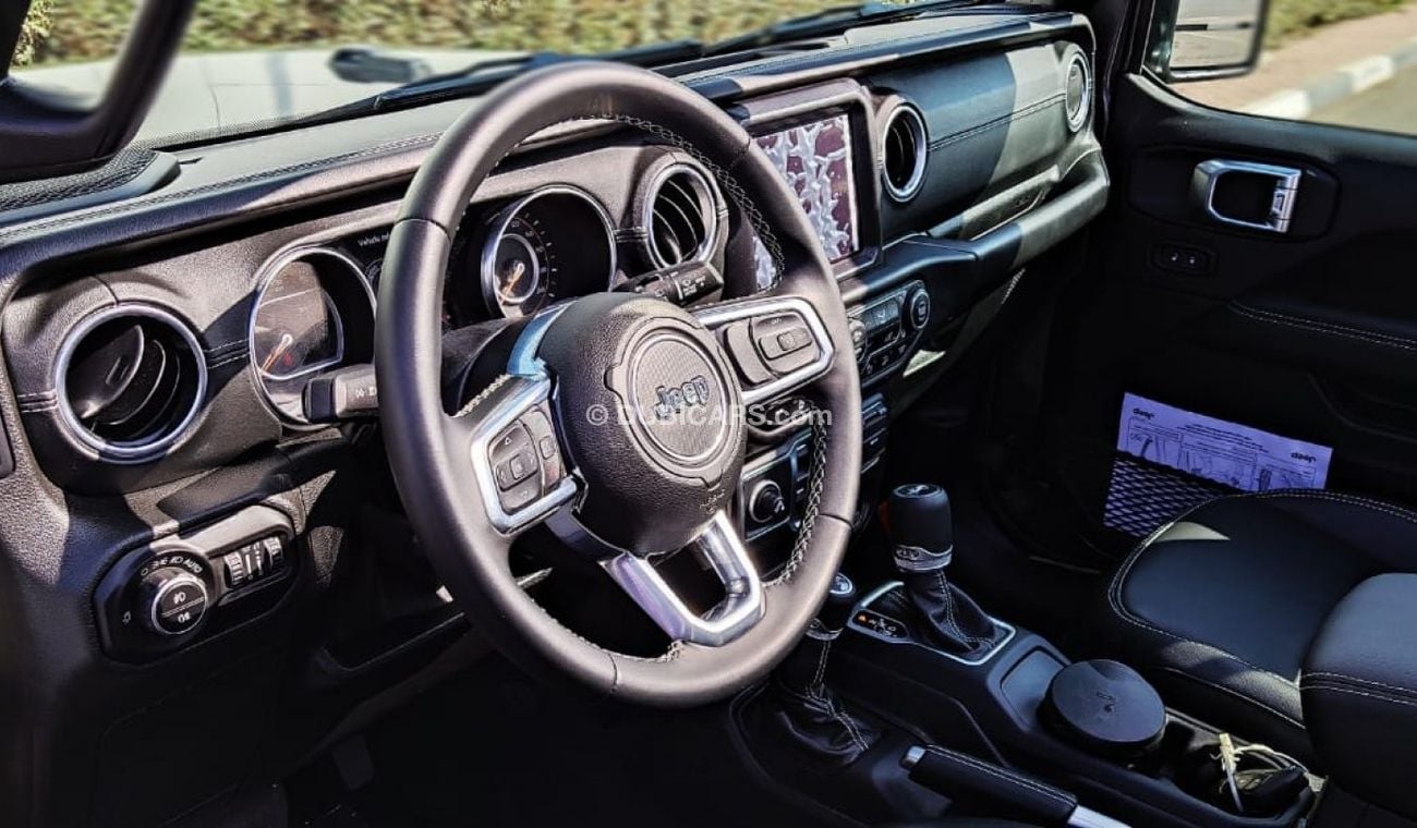 Jeep Wrangler Sahara Sky One Touch Power Roof GCC Specs Under Warranty