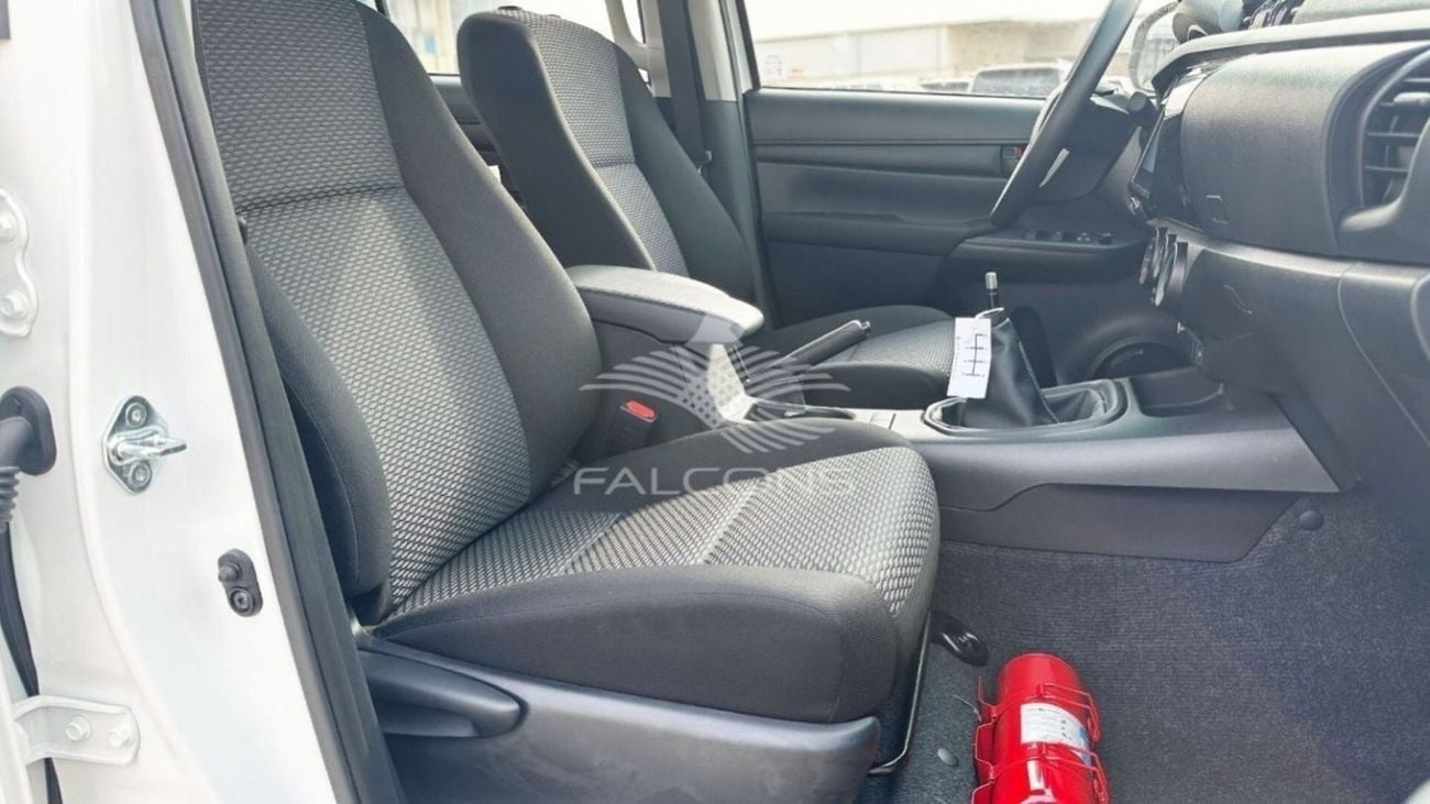 Toyota Hilux DLX Toyota/HILUX D DC 4WD/GUNG3 2.4L Turbo Comfort Power pack - Wide body MT
