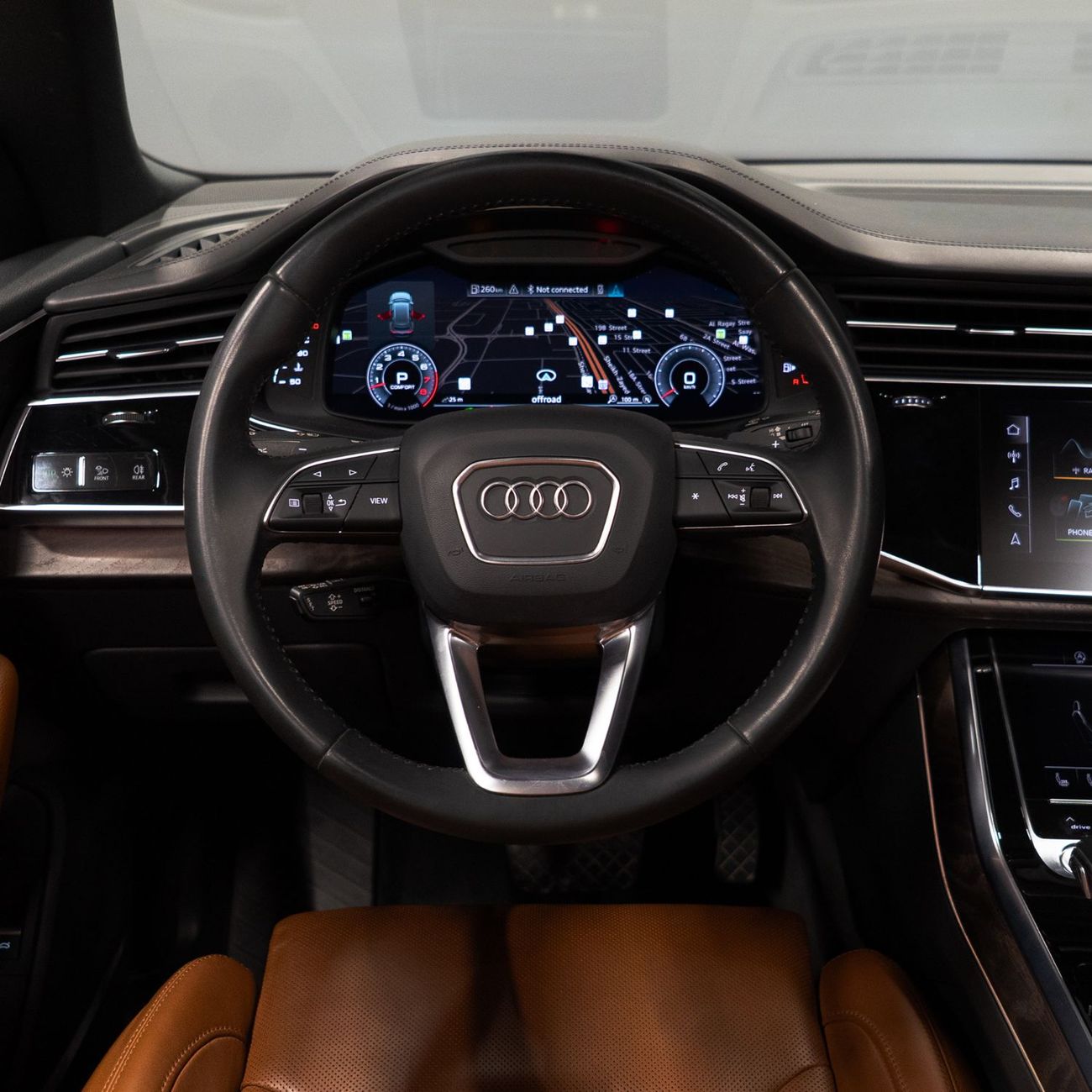 أودي Q8 55 TFSI quattro S-Line 3.0L (340 HP) AED 2,490 pm • 0% Downpayment • Audi Q8 55 TFSI S-Line • 1 Year