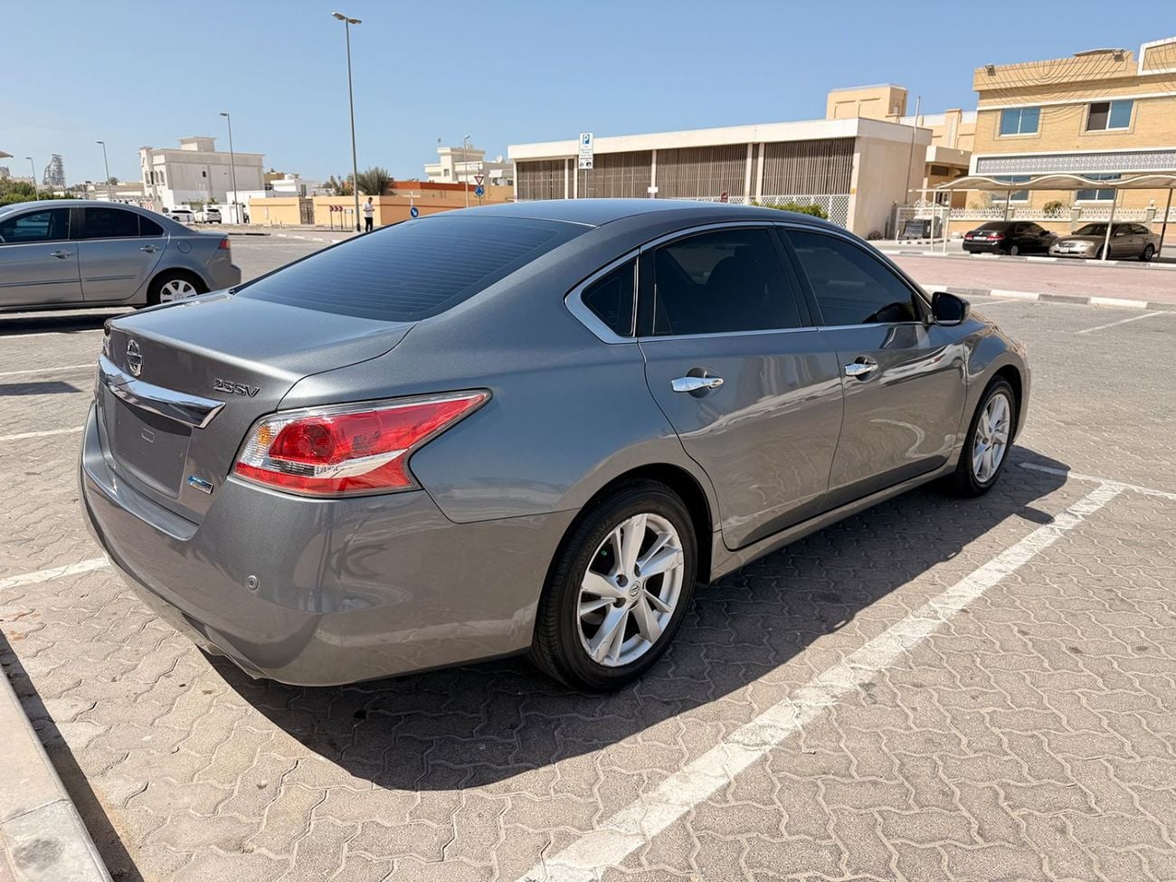 Nissan Altima SV 2.5L