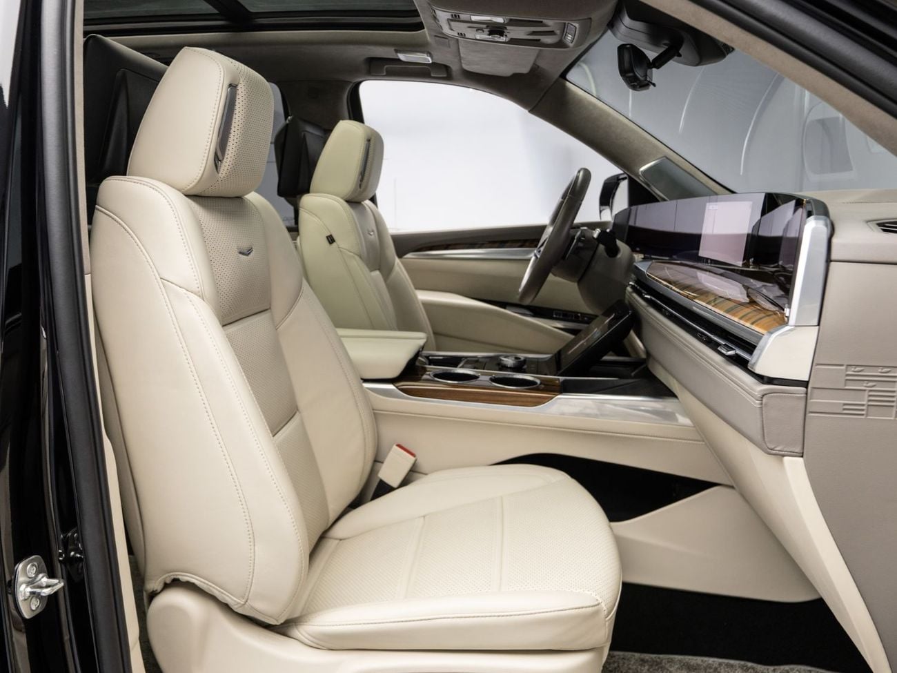 Cadillac Escalade 2025 Cadillac Escalade Black Edition, 6.2 Supercharged V8, AWD, 682bhp, 10 Speed Automatic