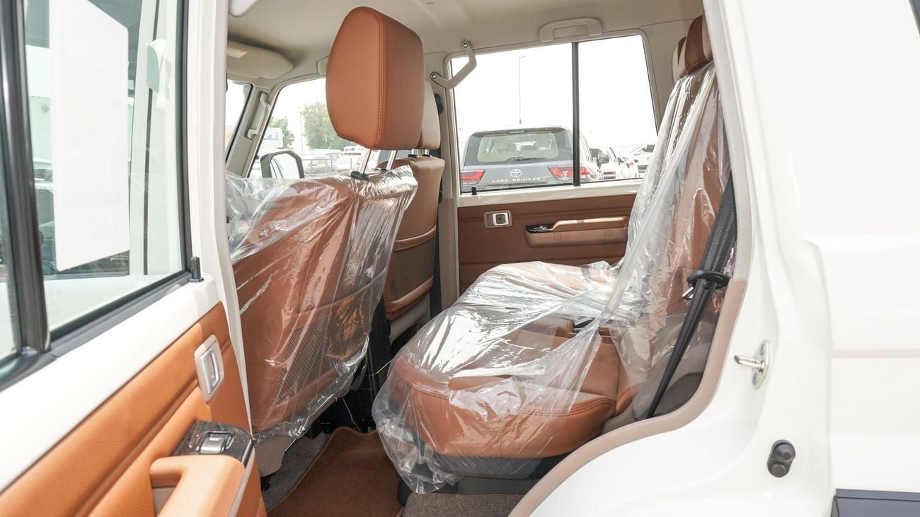 Toyota Land Cruiser 70 LX 2.8L Diesel A/T