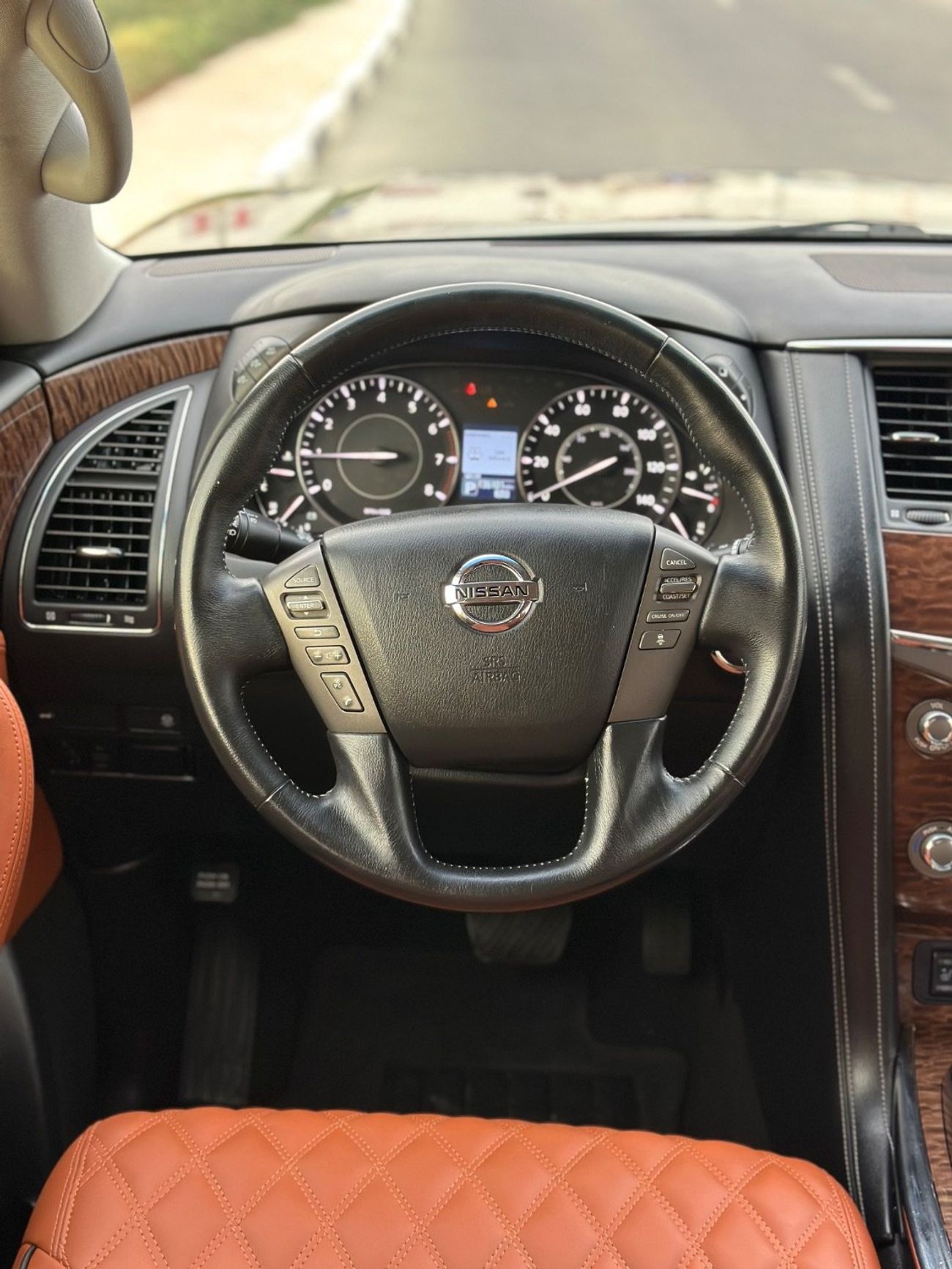 نيسان أرمادا Nissan Armada SV