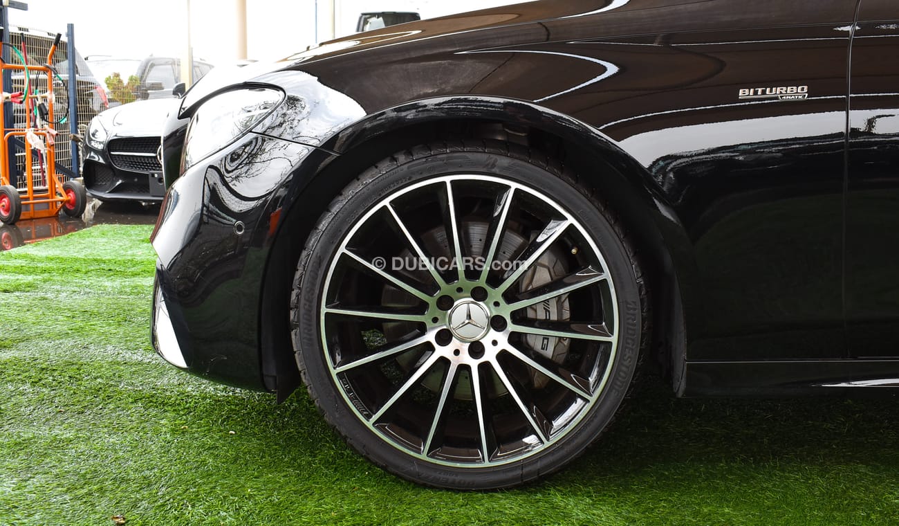 Mercedes-Benz E 43 AMG BITURBO 4Matic