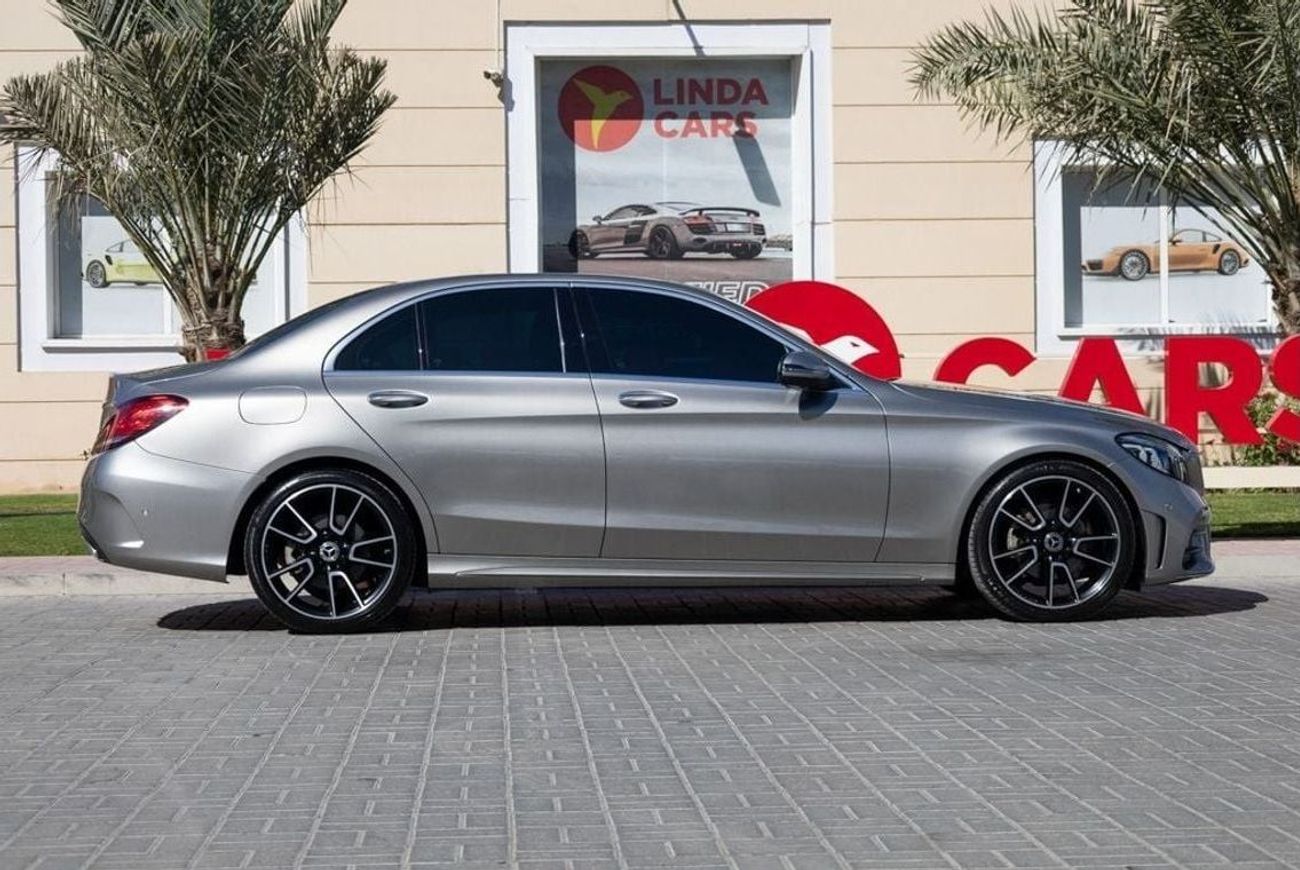 مرسيدس بنز C 200 Mercedes-Benz C200 AMG 2021 GCC under Agency Warranty with Flexible Down-Payment.