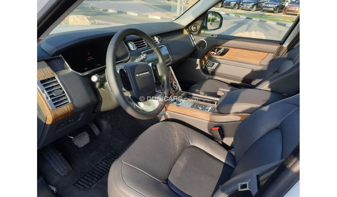 Land Rover Range Rover SE SDV8 2019 BRAND NEW THREE YEARS WARRANTY