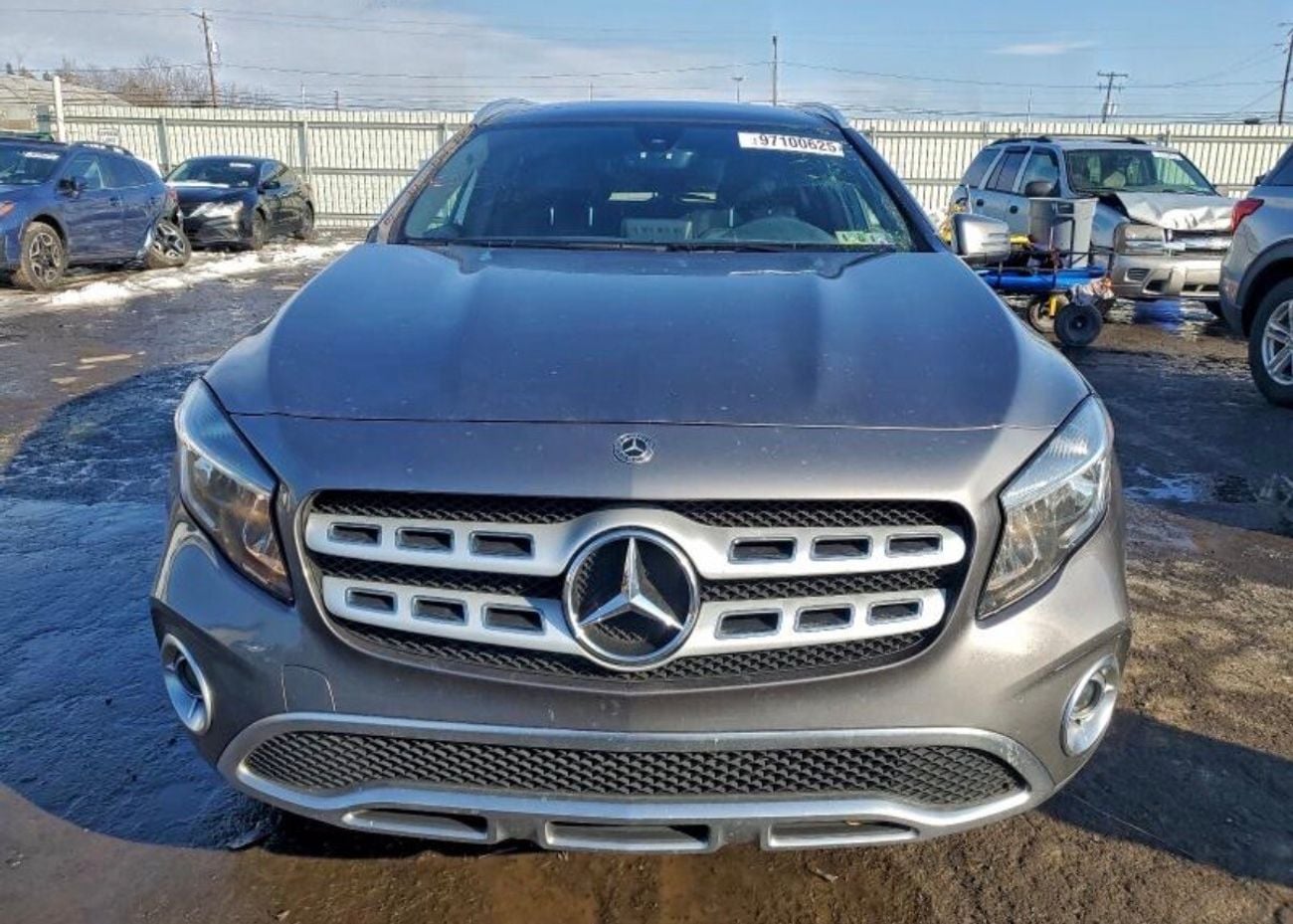 مرسيدس بنز GLA 250