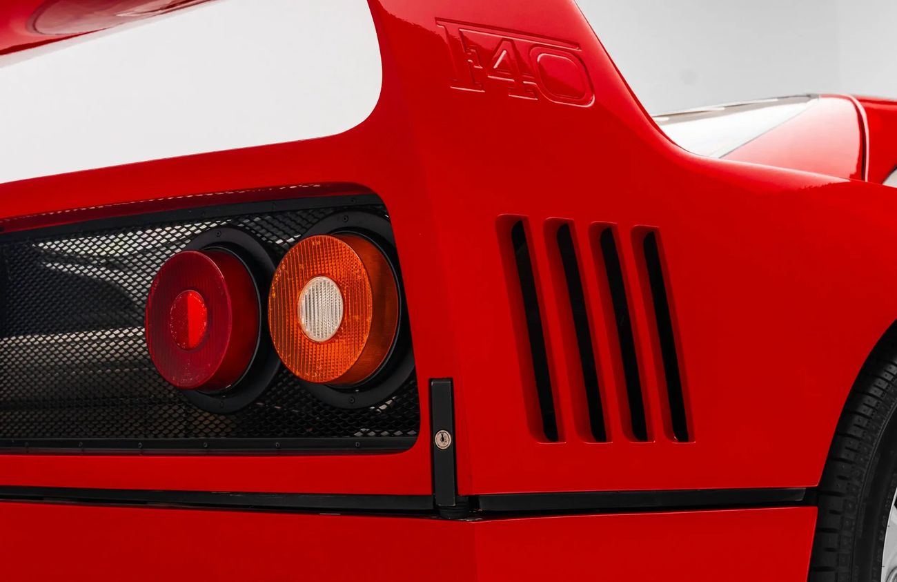 Ferrari F40 2.9L V-8 Twin-Turbocharged Engine