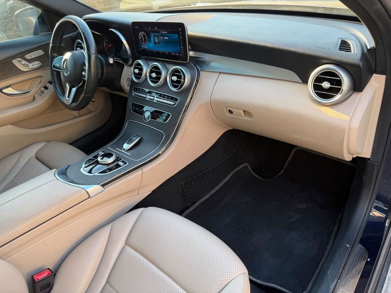 مرسيدس بنز 300 AMG Mercedes-Benz C-Class 300 2019 مواصفات أمريكية