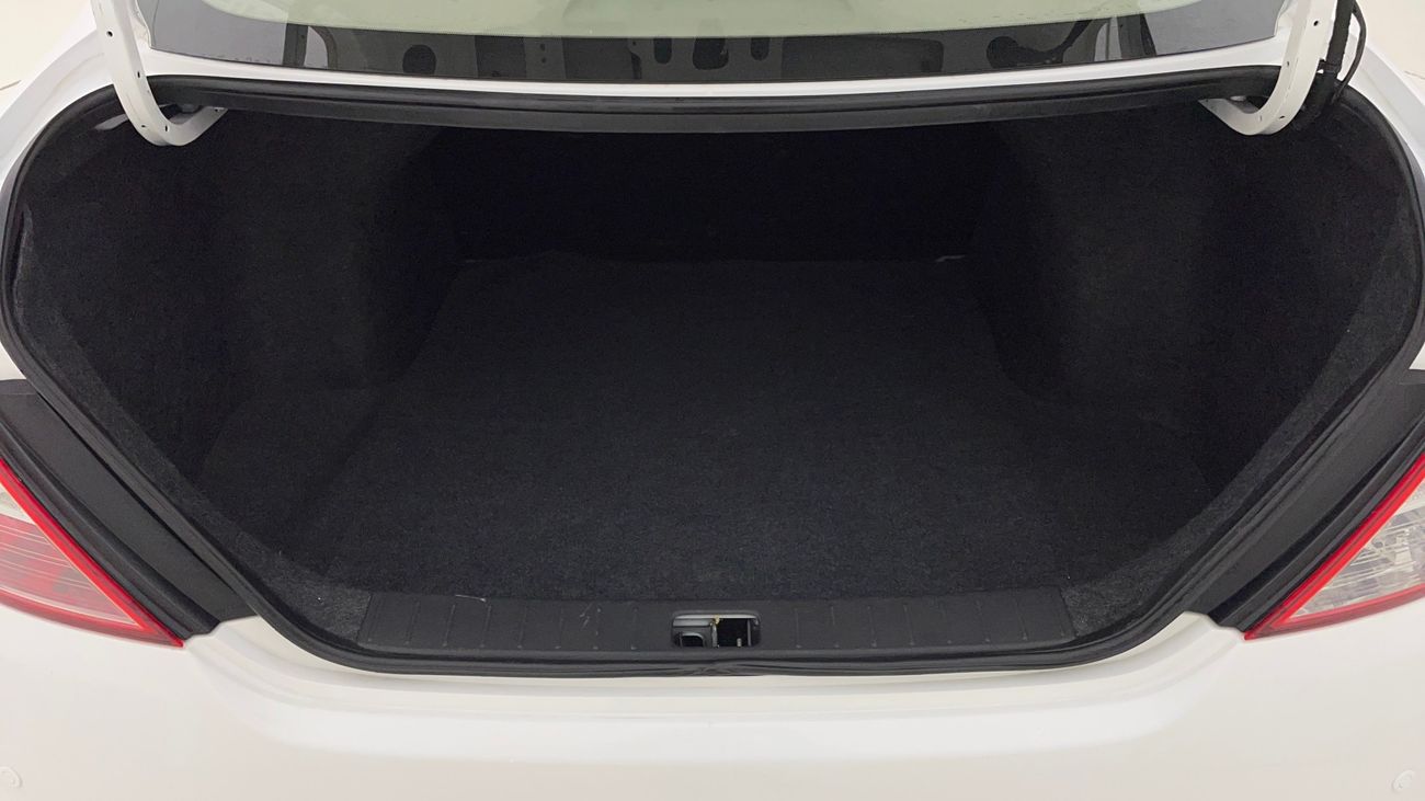 نيسان صني S 1.5 | بدون دفعة مقدمة | اختبار القيادة في المنزل