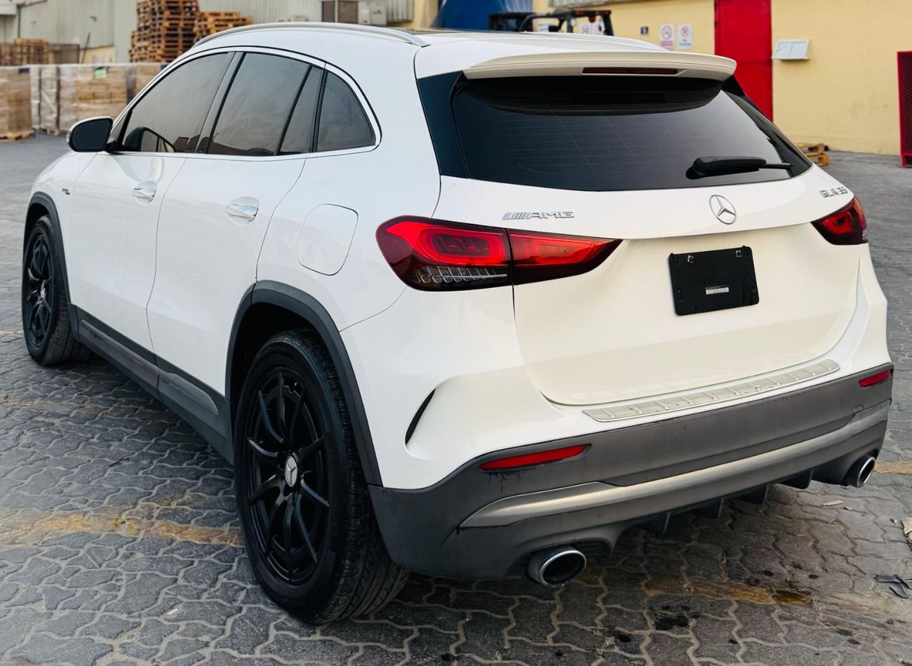 مرسيدس بنز GLA 35 AMG