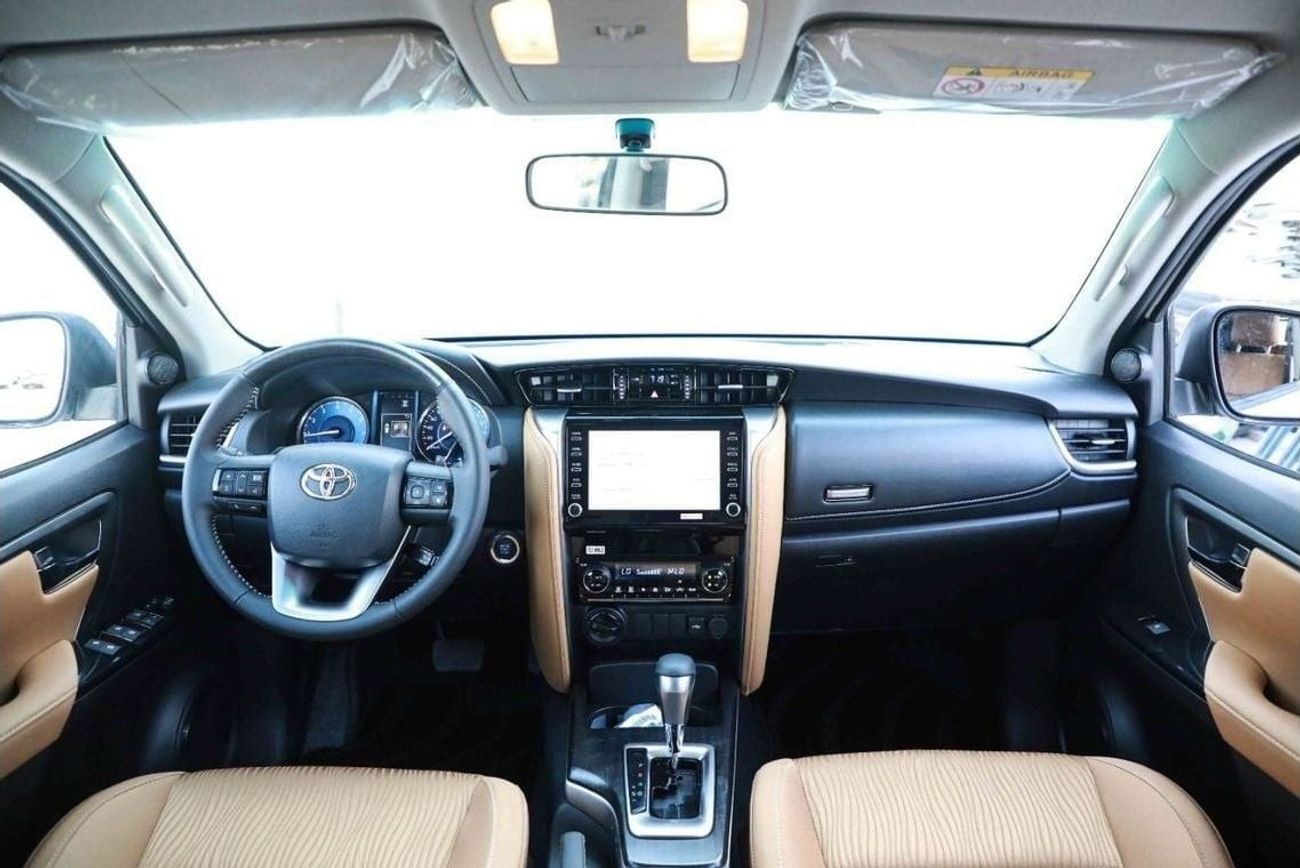 تويوتا فورتونر 2024 Toyota Fortuner GXR 4.0 - PLATINUM WHITE PEARL inside TAN | Export Only