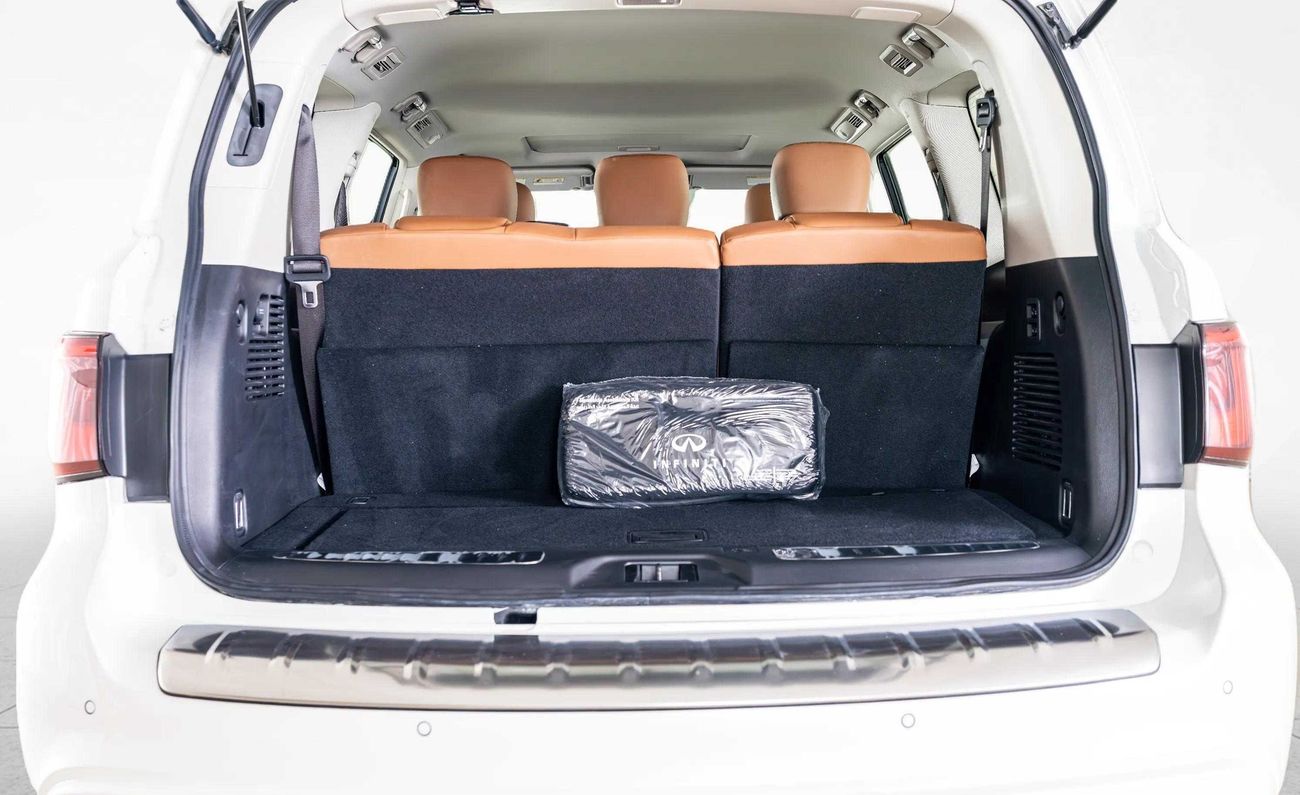 Infiniti QX80 Luxe 7st 5.6L LUXE 5.6