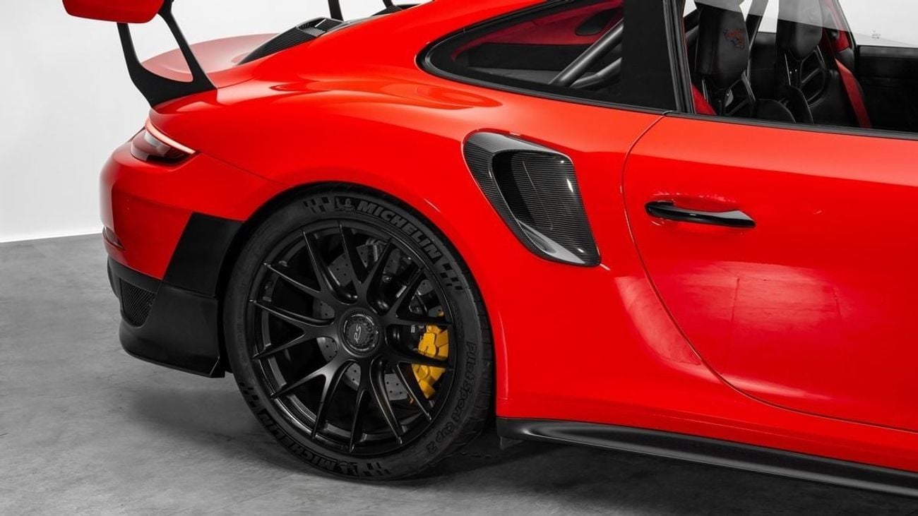 Porsche 911 - 2018 - GCC