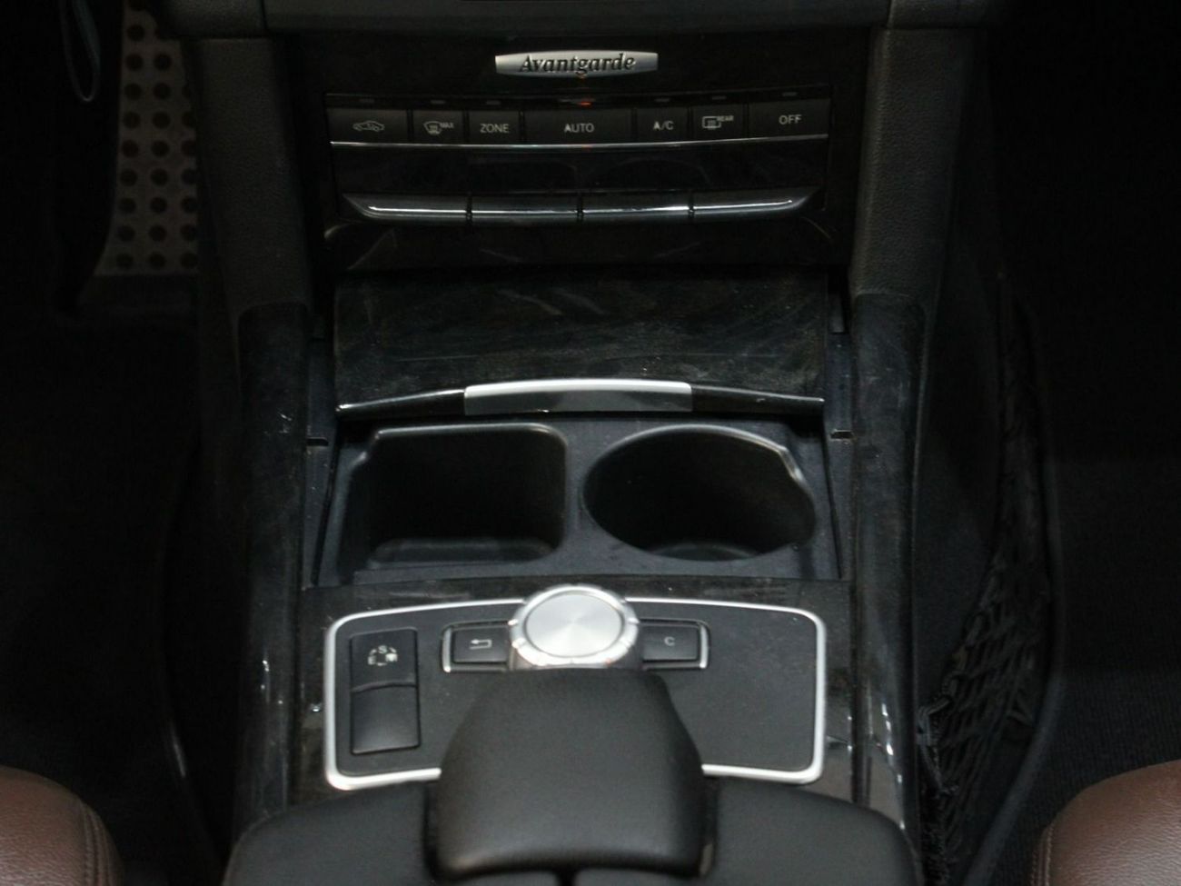 مرسيدس بنز E300 AMG | GCC