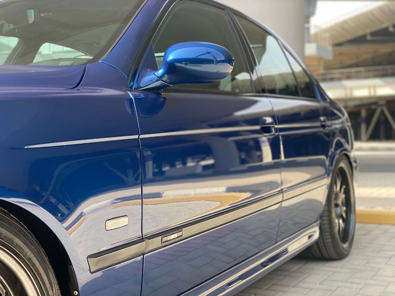 بي أم دبليو M5 E39